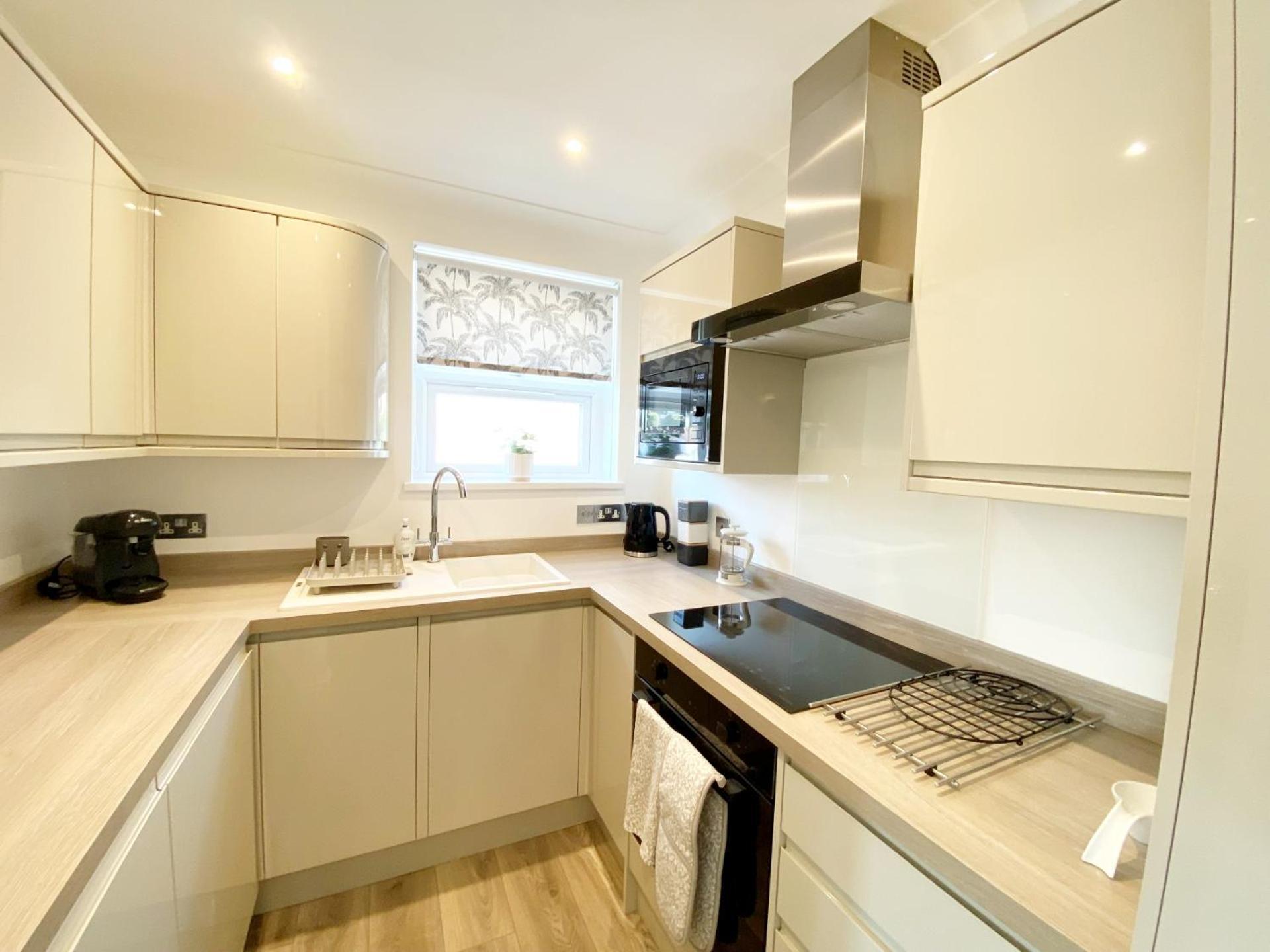 The Seaview Suites At The Corbyn Apartments ทอร์คิ ภายนอก รูปภาพ